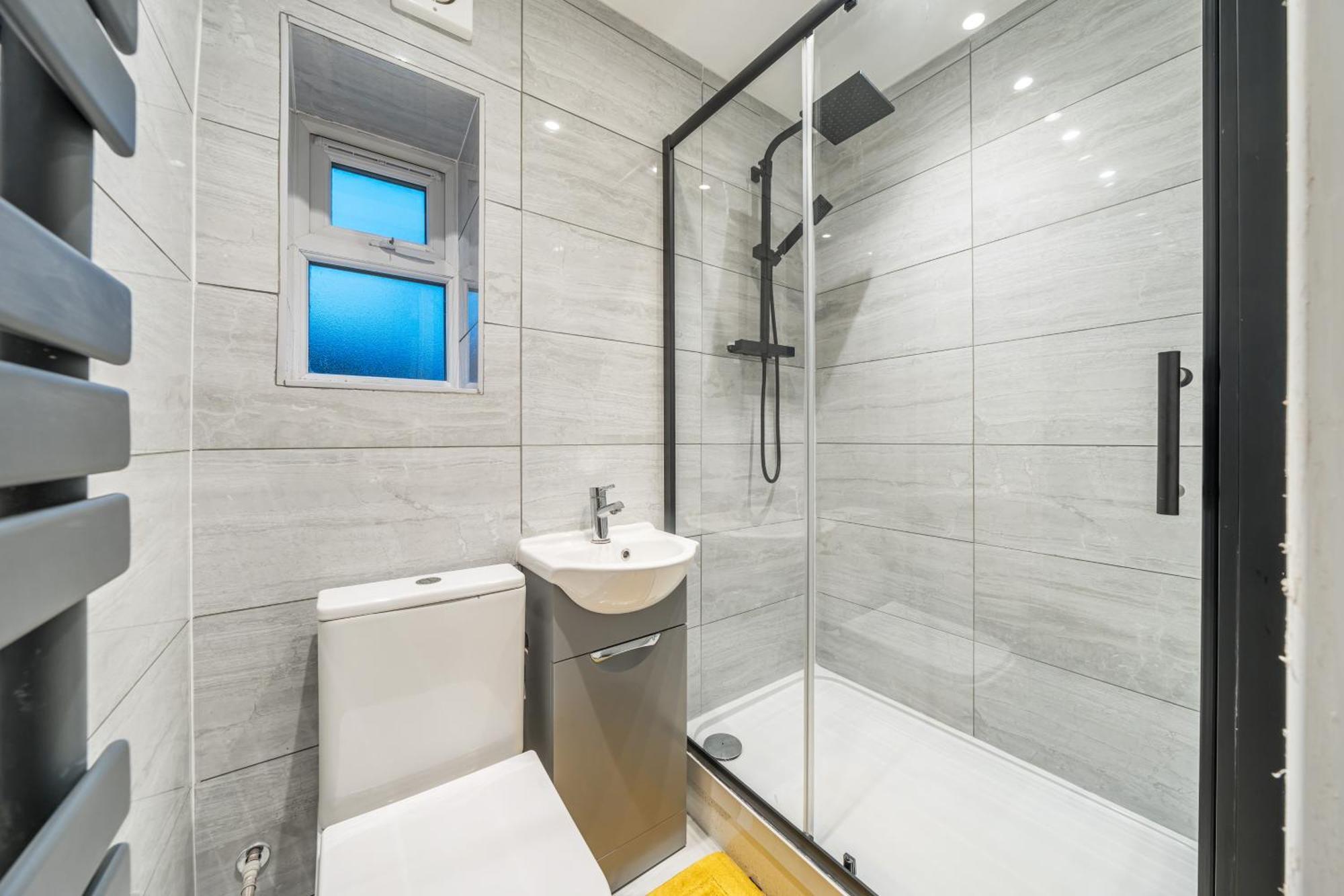 Two Bed Home In The Heart Of ايجهام المظهر الخارجي الصورة